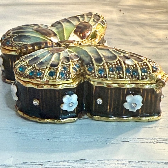 Colorful Butterfly jewelry box with stones Brand New - Picture 5 of 11